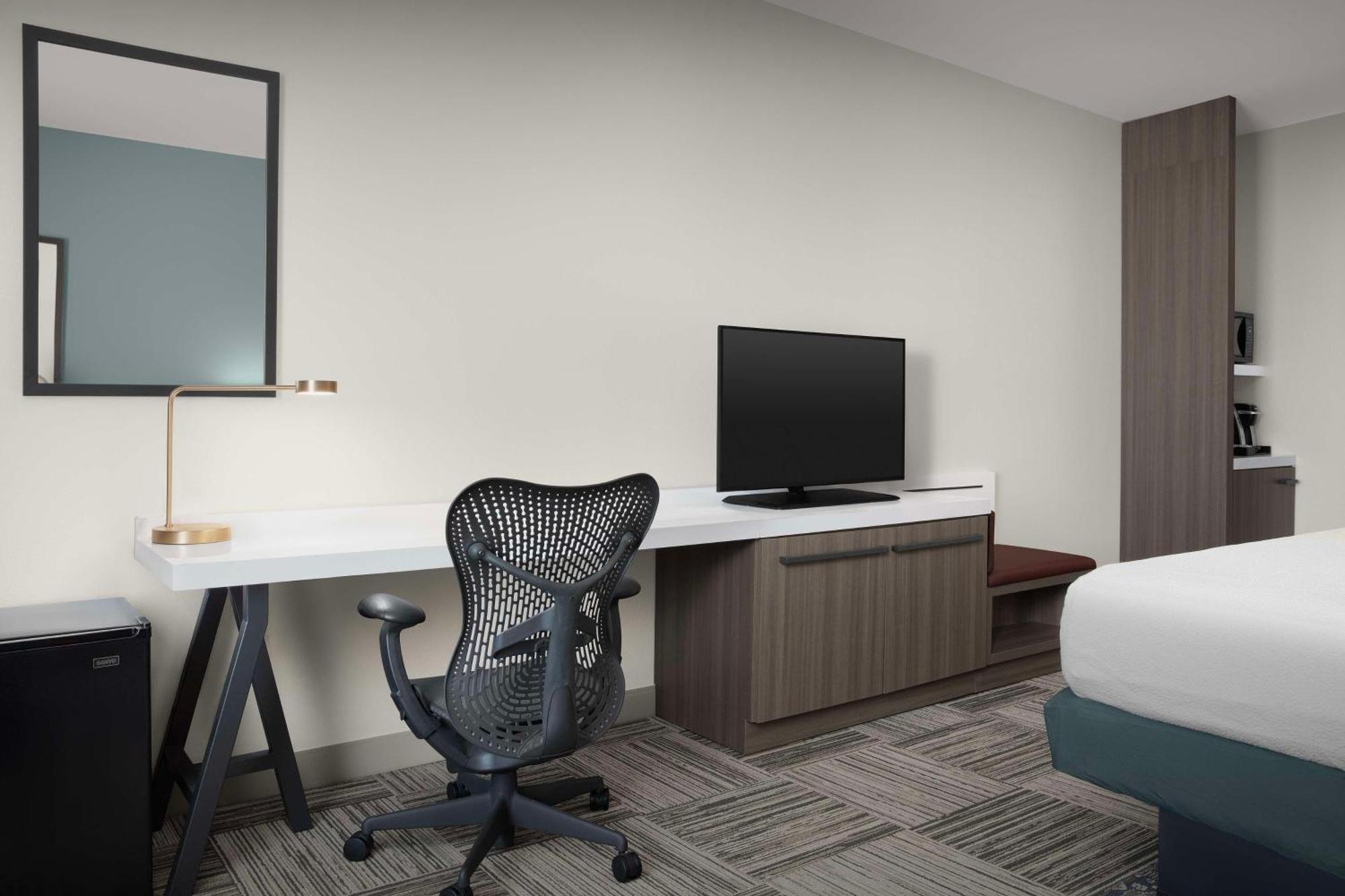 Hilton Garden Inn Granbury Dış mekan fotoğraf
