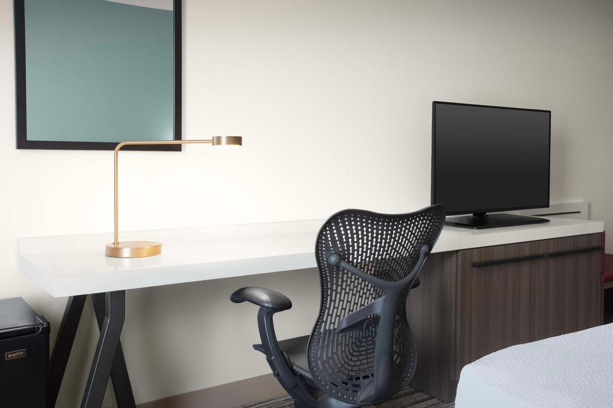 Hilton Garden Inn Granbury Dış mekan fotoğraf