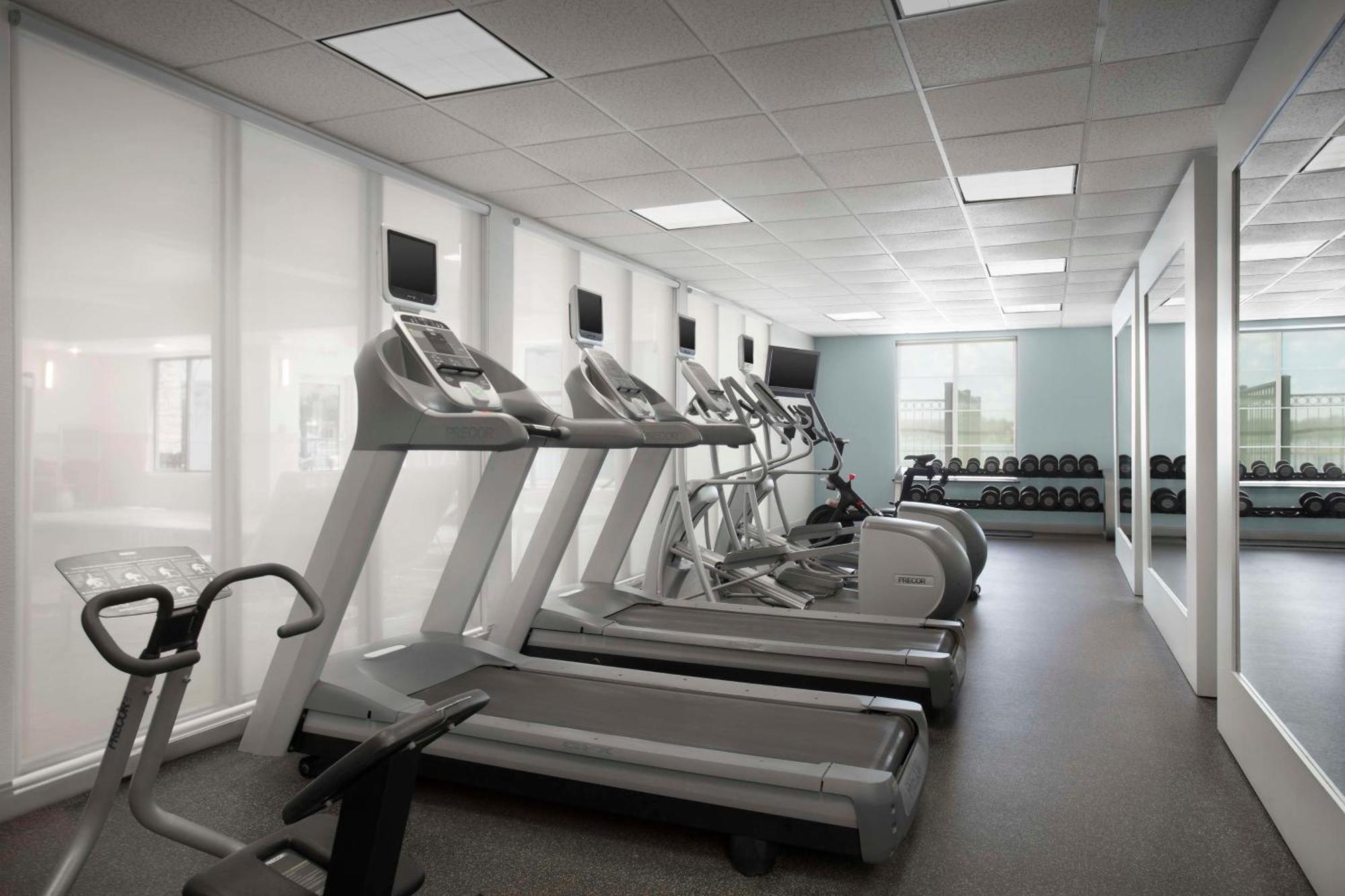 Hilton Garden Inn Granbury Dış mekan fotoğraf